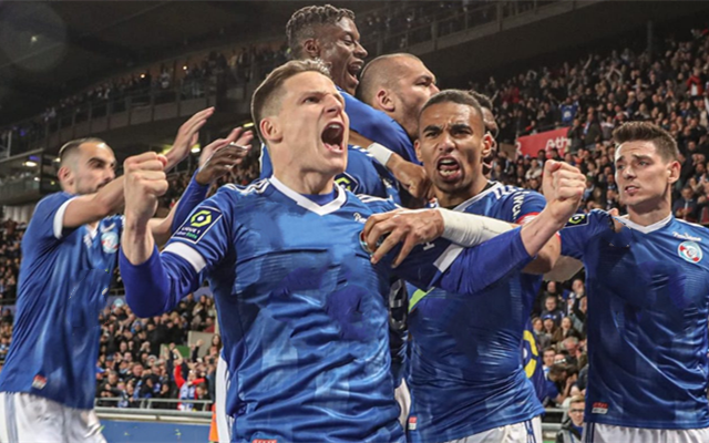 关于里尔客场逼平斯特拉斯堡,暂居榜首的信息 关于里尔客场逼平斯特拉斯堡,暂居榜首的信息