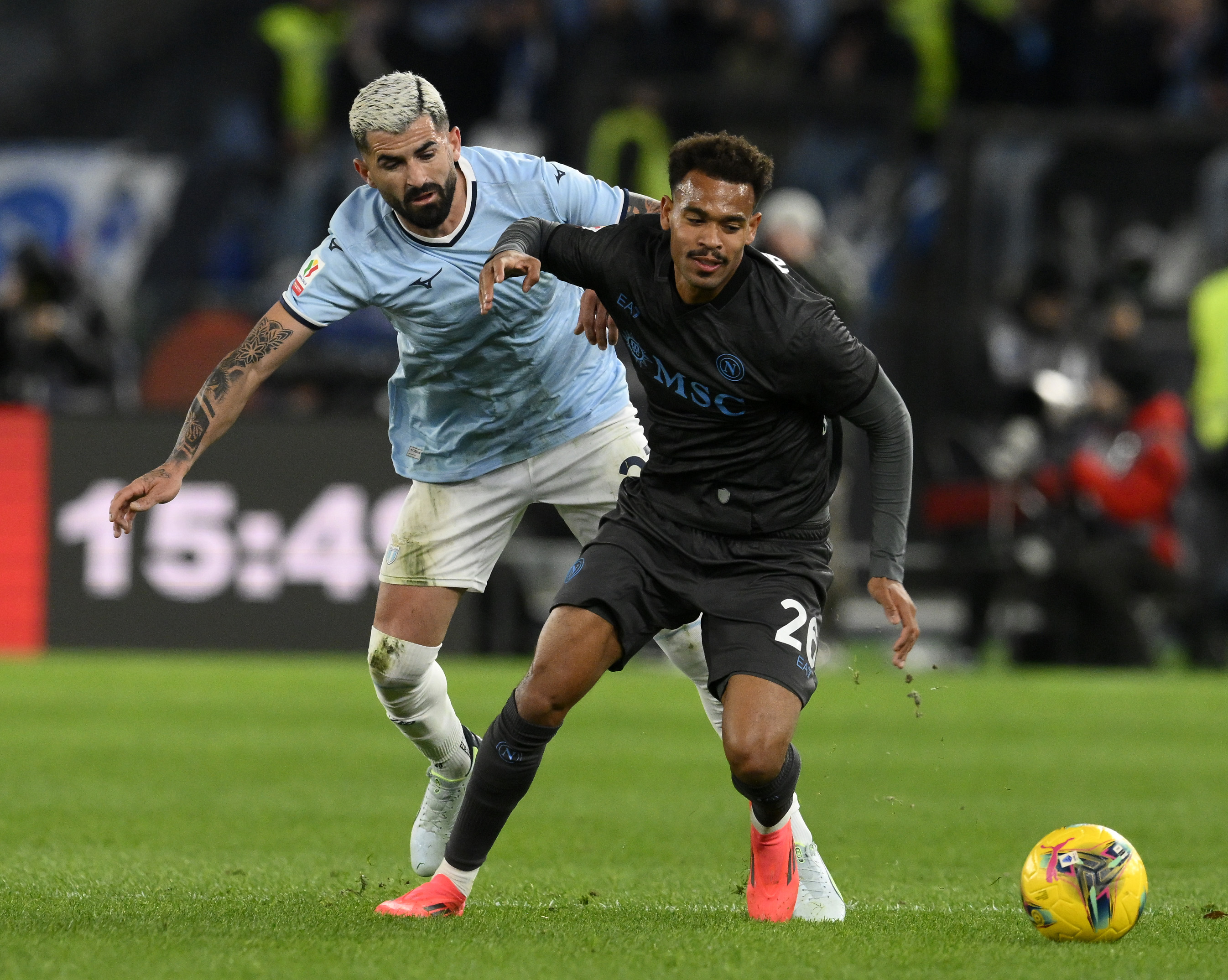 意大利足球：那不勒斯主场战胜都灵，取得分